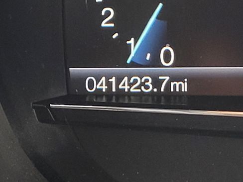 Used 2019 Ford Explorer Limited w/ Class III Trailer Tow Package image 31