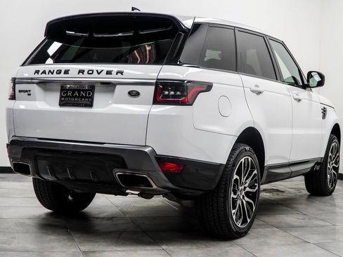 Used 2020 Land Rover Range Rover Sport HSE image 12