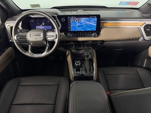 Used 2024 GMC Canyon Denali AWD/4WD image 12