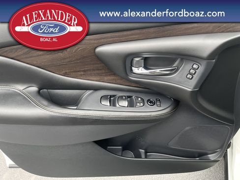Used 2024 Nissan Murano Platinum w/ Cargo Package image 10