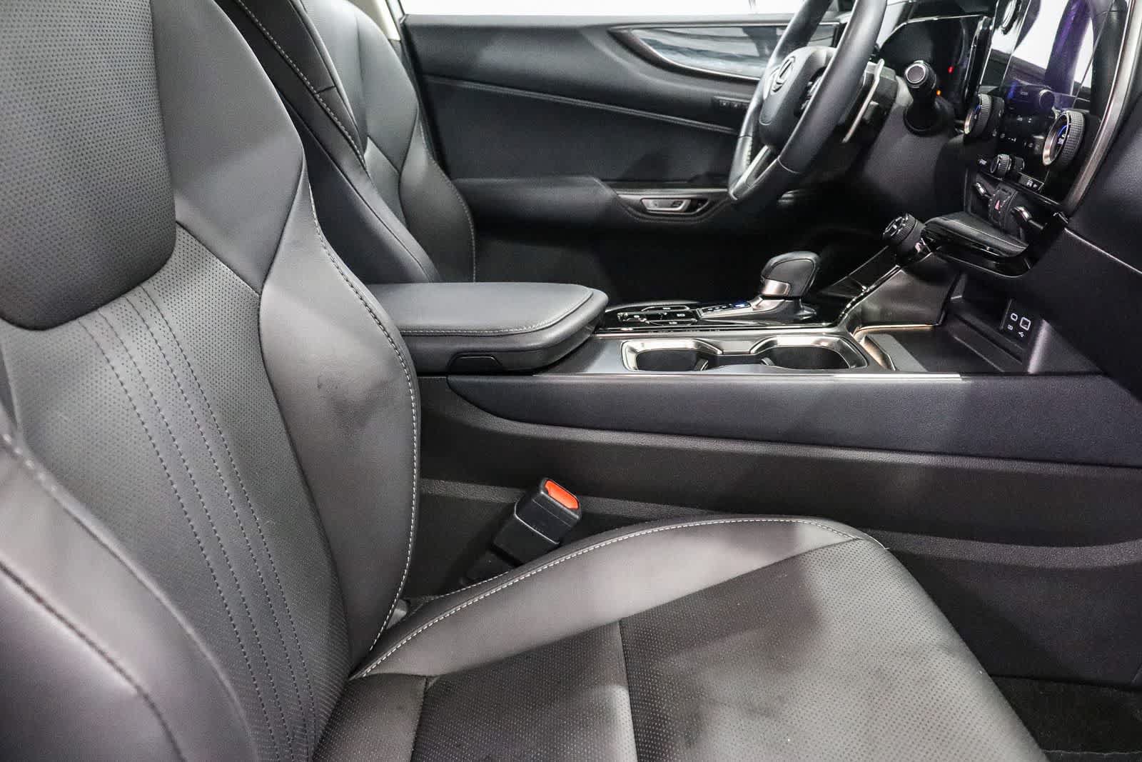 Used 2024 Lexus NX 250 FWD w/ Premium Package image 17