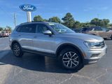 Used 2021 Volkswagen Tiguan SE image 3