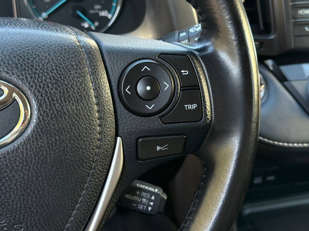 Used 2017 Toyota RAV4 XLE w/ Convenience Package AWD/4WD image 27