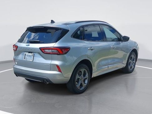 Used 2023 Ford Escape ST-Line w/ Tech Pack #1 AWD/4WD image 3