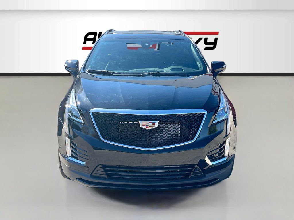 Used 2023 Cadillac XT5 Sportv w/ Technology Package AWD/4WD image 2