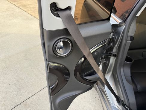 Used 2010 MINI Cooper Clubman S image 25