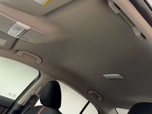 Used 2025 Nissan Sentra SR w/ Midnight Edition FWD image 27