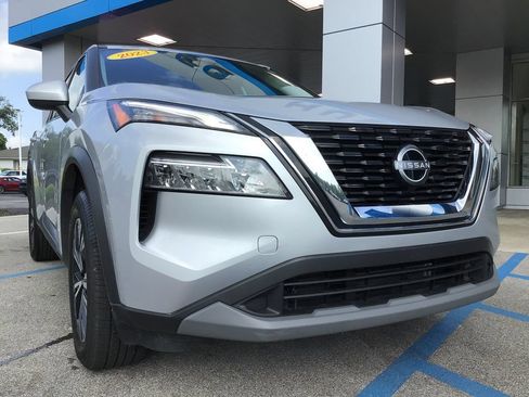Used 2023 Nissan Rogue SV FWD image 43