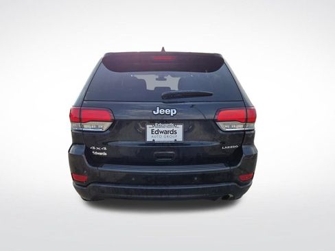 Used 2021 Jeep Grand Cherokee Laredo AWD/4WD image 4