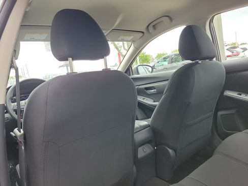 Certified 2025 Nissan Sentra SV FWD image 18