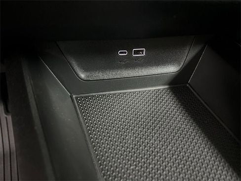 New 2026 Chevrolet Equinox LT w/ Convenience Package II image 35