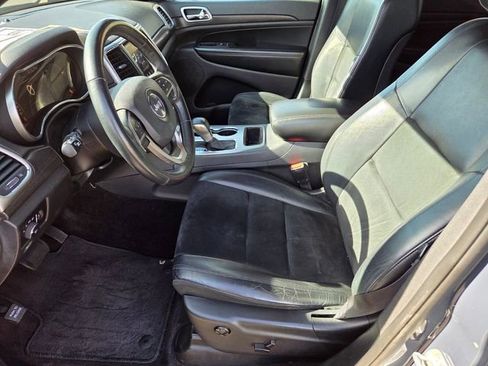 Used 2018 Jeep Grand Cherokee Altitude image 9