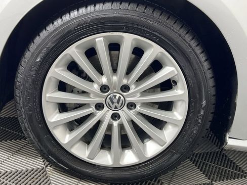 Used 2017 Volkswagen Passat 1.8T SE image 16