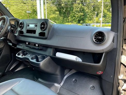 Used 2023 Mercedes-Benz Sprinter 2500 image 24