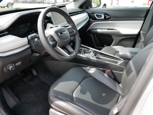 New 2026 Jeep Compass Limited AWD/4WD image 7