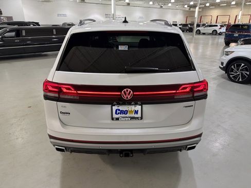 New 2026 Volkswagen Atlas Peak Edition AWD/4WD image 8