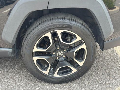 Used 2019 Toyota RAV4 Adventure AWD/4WD image 10