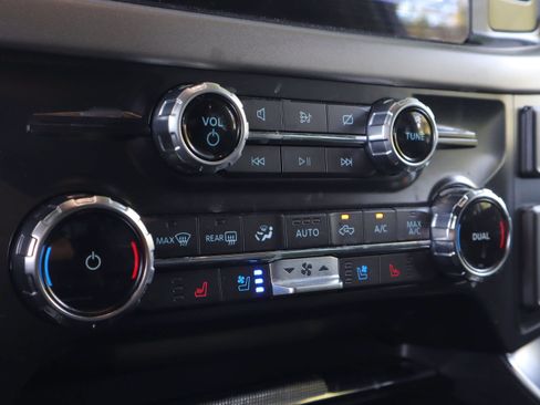 Used 2022 Ford F150 Raptor AWD/4WD image 16