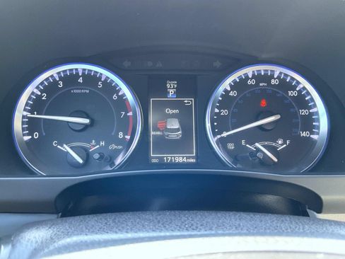Used 2014 Toyota Highlander Limited Platinum AWD/4WD image 12
