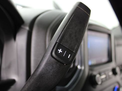 Used 2023 Chevrolet Silverado 2500 LT AWD/4WD image 28
