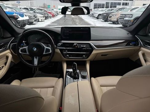 Used 2021 BMW 540i xDrive w/ M Sport Package image 23