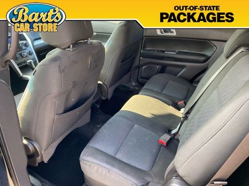 Used 2015 Ford Explorer XLT image 21