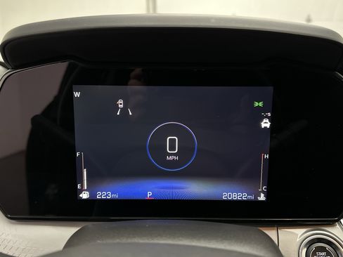 Used 2025 Chevrolet Trax LT w/ LT Convenience Package FWD image 20