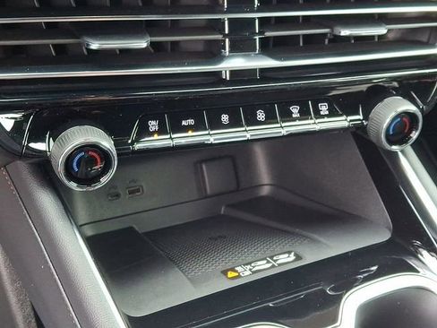 New 2026 Chevrolet Traverse Z71 w/ Enhanced Driving Package image 13