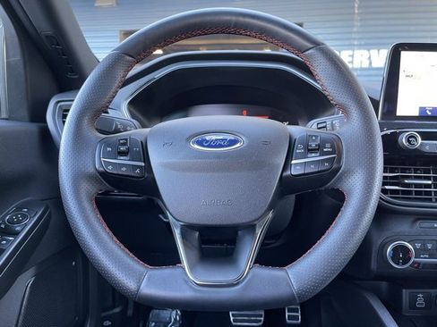 Used 2024 Ford Escape ST-Line image 14