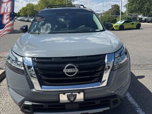 Certified 2024 Nissan Pathfinder Platinum AWD/4WD image 6