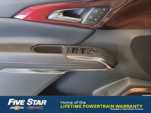 New 2026 Chevrolet Traverse RS w/ LPO, Floor Liner Package FWD image 23
