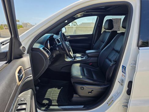 Used 2014 Jeep Grand Cherokee Limited AWD/4WD image 15