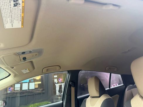 Used 2017 Toyota Prius Two image 20