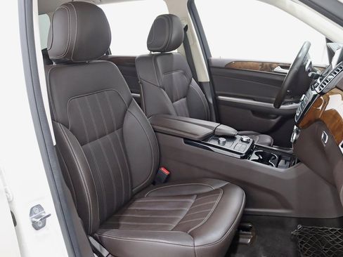 Used 2019 Mercedes-Benz GLS 450 4MATIC image 24