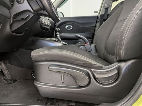 Used 2015 Kia Soul image 12