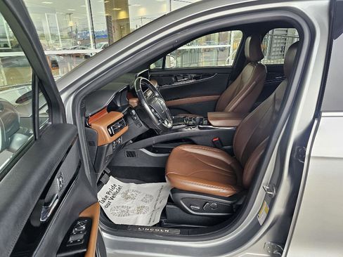 Used 2022 Lincoln Nautilus Reserve image 19