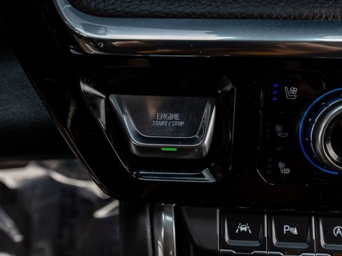 Used 2025 GMC Sierra 1500 Denali w/ Technology Package image 23