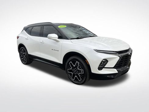 Used 2024 Chevrolet Blazer RS w/ Driver Confidence II Package image 8