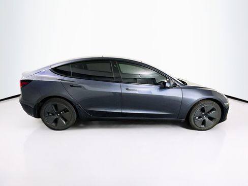 Used 2023 Tesla Model 3 Standard Range image 10