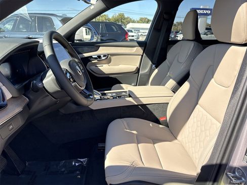 New 2026 Volvo XC90 B6 Plus w/ Protection Package Premier AWD/4WD image 10