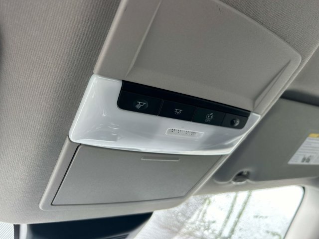 Certified 2025 Nissan Sentra SV FWD image 33