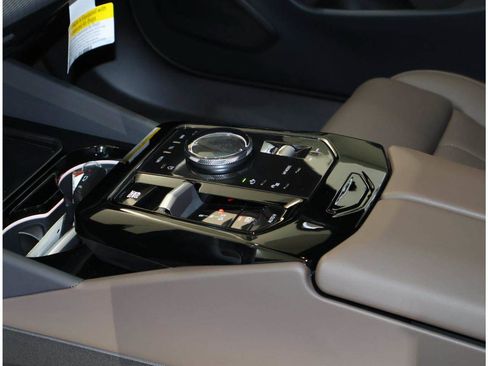 New 2027 BMW 530i xDrive AWD/4WD image 12