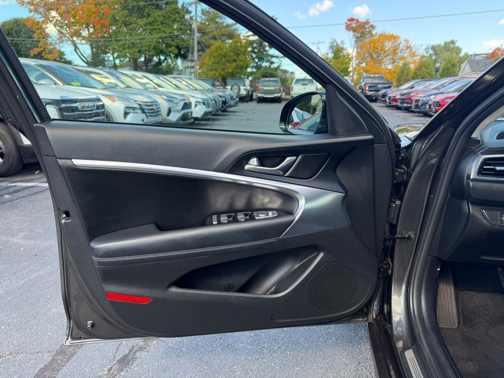 Used 2026 Genesis G70 2.5T AWD/4WD image 11