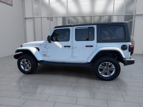 Used 2020 Jeep Wrangler Unlimited Sahara AWD/4WD image 5