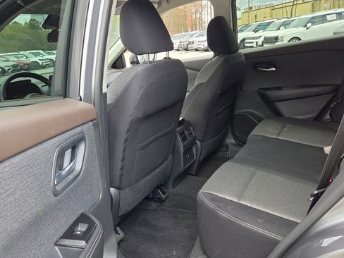 Used 2022 Nissan Rogue SV image 7