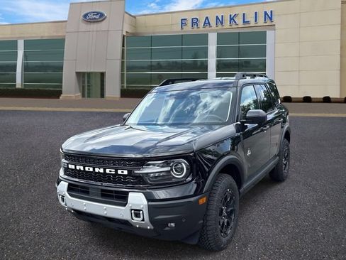 New 2026 Ford Bronco Sport Outer Banks w/ Sasquatch Outer Banks Package AWD/4WD image 3