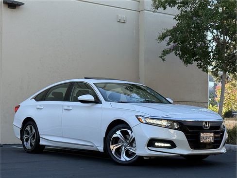 Used 2019 Honda Accord EX image 26