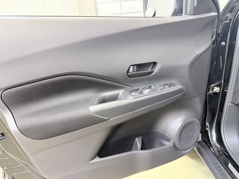 Used 2023 Nissan Kicks S FWD image 8