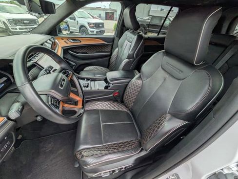 Used 2022 Jeep Grand Cherokee Summit AWD/4WD image 8