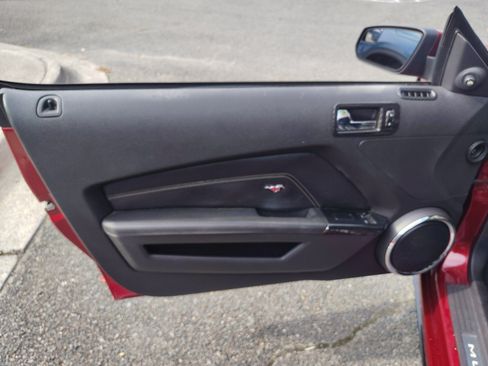 Used 2014 Ford Mustang GT Premium RWD image 19